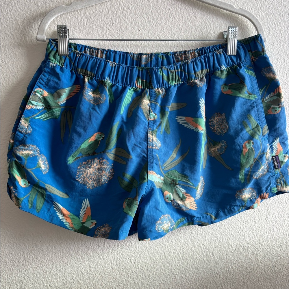 Patagonia Blue Parrot Print Women's Athletic Shorts L
